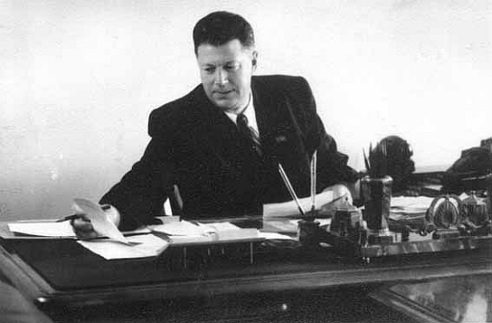 Начальник Куйбышевгидростроя И. Комзин, 1950-е гг.