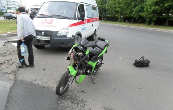 На улице Дзержинского попал в аварию водитель мопеда
