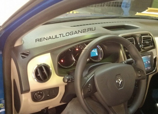 салон «топовой» комплектации Renault Logan, собираемого на ВАЗе