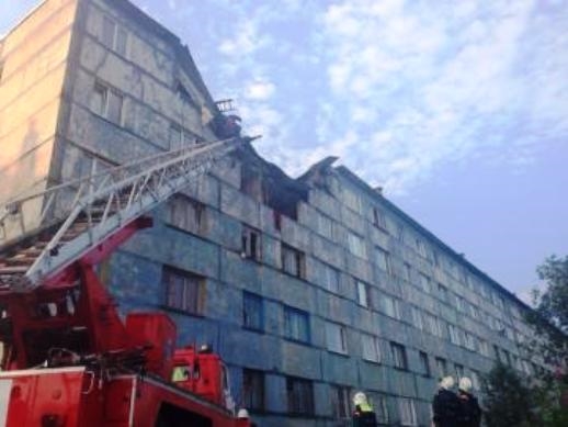 Взрыв в Мурманске разрушил два этажа в жилом доме  