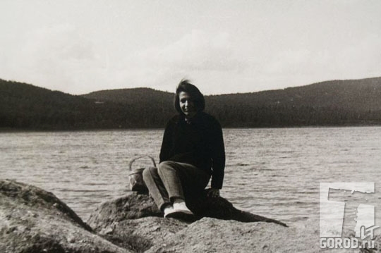 Валентина Лёзина, начало 1970-х, озеро Серебры, Карабаш, Челябин