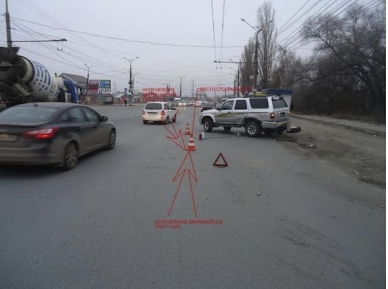 Водитель "Приоры" погиб в ДТП на Автозаводском шоссе