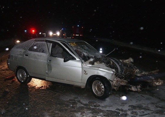 Лобовое столкновение двух авто в Кинельском районе, 24 декабря