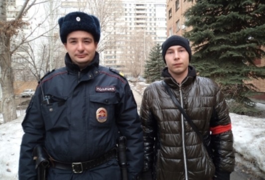 Сержант полиции Александр Куркин и стажер Радик Минвасин 