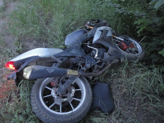 Мотоциклист врезался в дерево, Самара, 16 июня