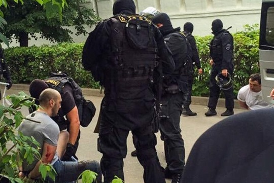 Задержанные в ходе погони с перестрелкой в центре Москвы