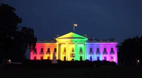 Белый дом присоединился к ликованию ЛГБТ