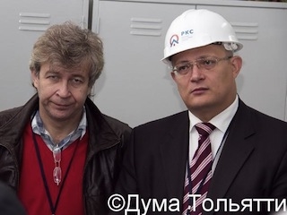 Максим Васильев (справа)