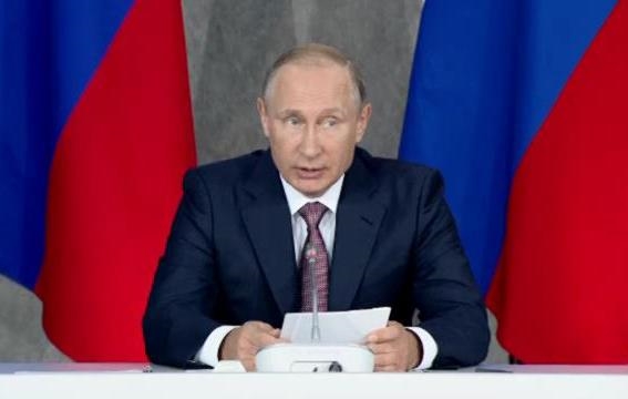 Владимир Путин на заседании президиума Государственного совета