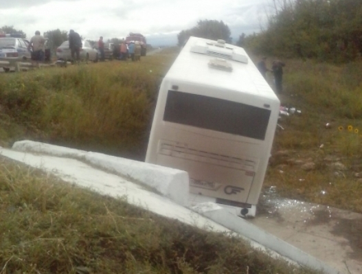 В автобусе, ехавшем в Тольятти, пострадало 22 человека