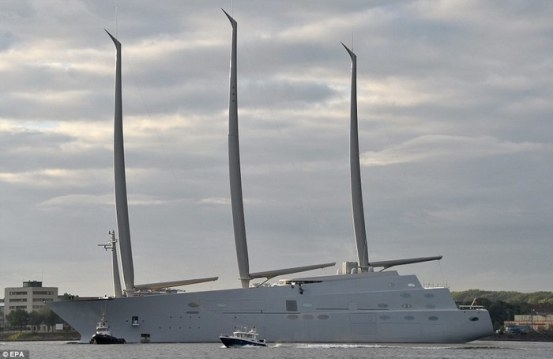 Супер-яхта Андрея Мельниченко стоит более 400 млн. долл.