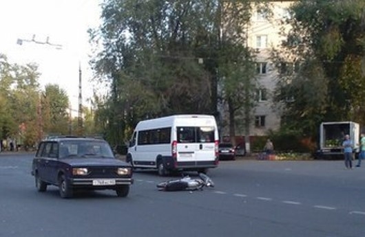 Очевидец: на Горького мотоциклиста не пропустила легковушка