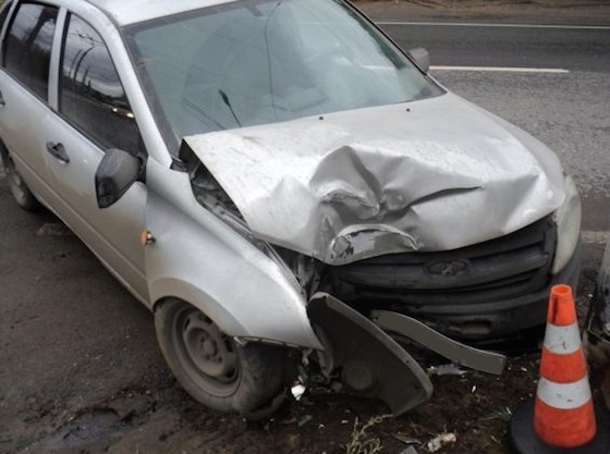В ДТП на Комзина погиб молодой пассажир легковушки
