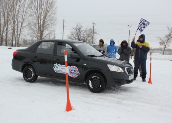 На соревнованиях по юношескому автомногоборью в Тольятти 