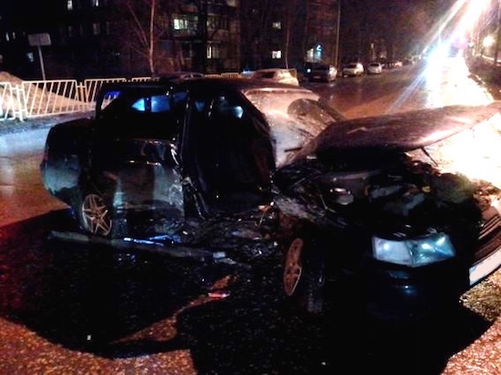 В ДТП ранены водитель и две пассажирки ВАЗ-21102, Жигулевск