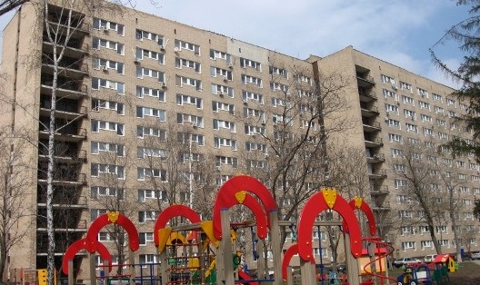 Бывшее комплексное общежитие на Революционной