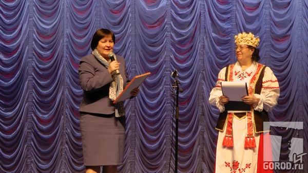 Надежда Булюкина зачитала приветствие мэра Тольятти