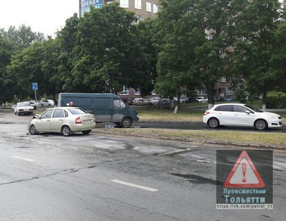 ДТП на Ленинском проспекте в Тольятти, 6 июня
