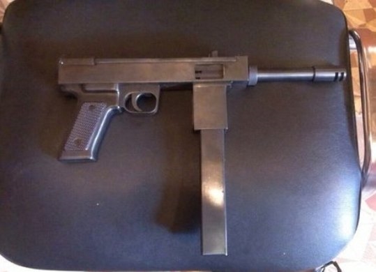 Пистолет-пулемет, найденный в Самаре 
