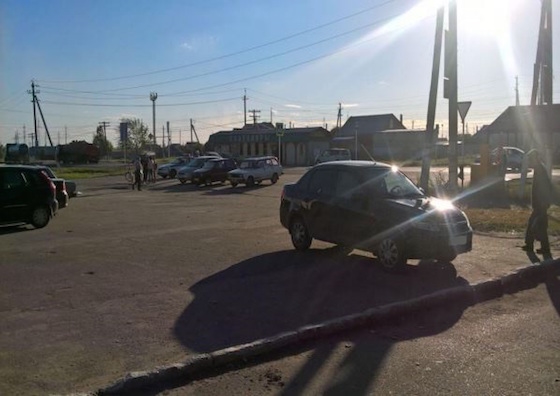 Юная велосипедистка была сбита на парковке в селе Васильевка