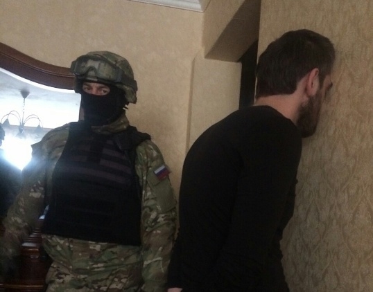 Заур Идрисов во время задержания