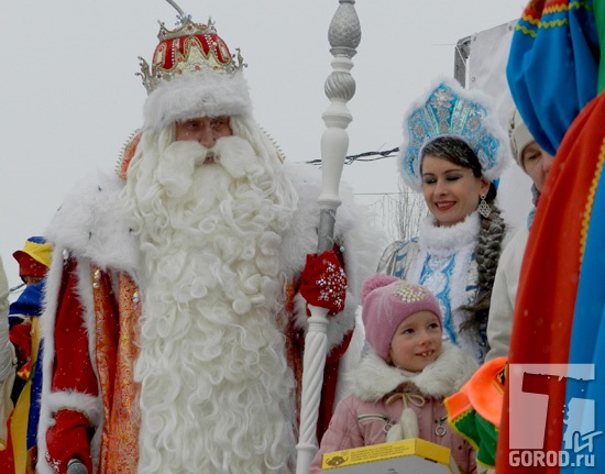 Всероссийский Дед Мороз прибыл в Тольятти из Великого Устюга