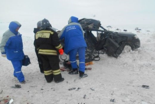 "Рено" после страшной аварии на М-5 в Татарстане 