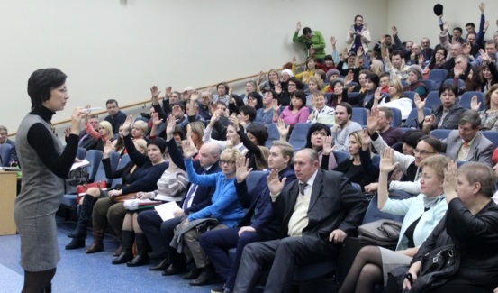 Тольяттинцы голосуют за "мэрию" и "мэра"