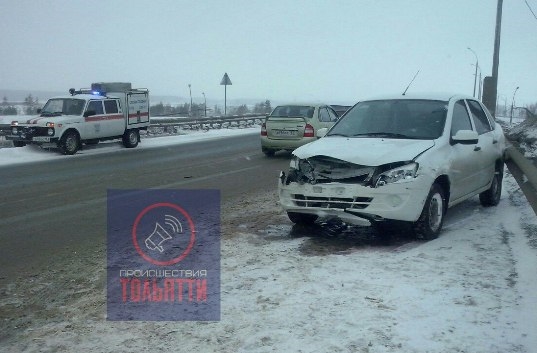 В Тольятти водитель Гранты не справился с управлением