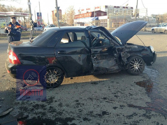 В ДТП пострадали 3 несовершеннолетних пассажира "Приоры"