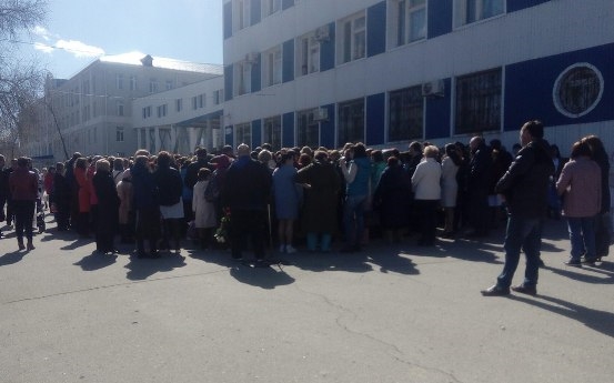 Проститься с погибшей пришли сотни жителей Новокуйбышевска