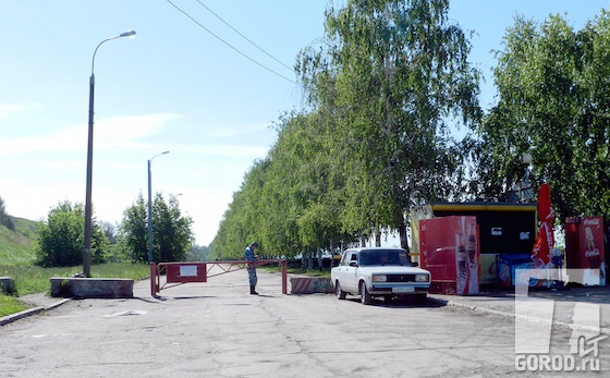 Проход на набережную Автозаводского района закрыт