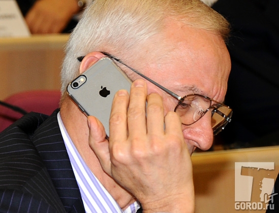 Николай Ренц предпочитает «iPhone» 
