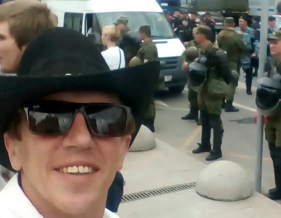 Дмитрий Марфин побывал на ужасном военно-полицейском празднике