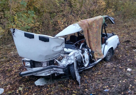 Водитель ВАЗ-2104 умер до приезда медиков