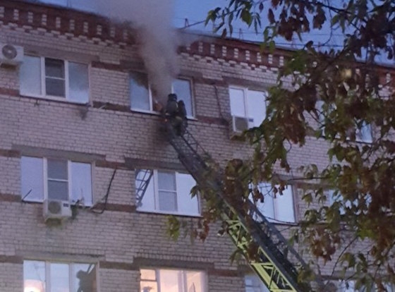 Пожар произошел в квартире общежития на Комсомольской
