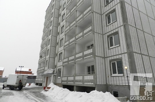 Дом по Пугачевской, 40 начал понемногу заселяться  