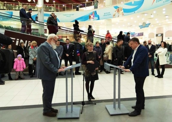 Участники дебатов Юрий Рощевский и Анатолий Секлетов