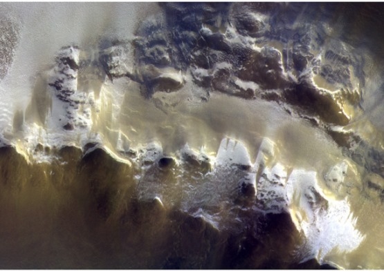 Объектом съемки на Марсе стал кратер Королева 
