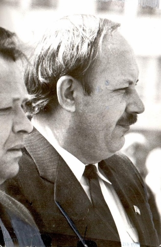 1990 г. Виктор Тархов, рядом Владимир Мосыченко