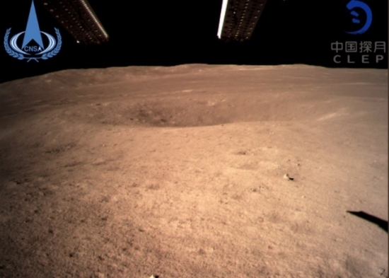 Первые фотографии обратной стороны Луны