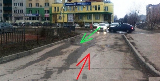 Место наезда на пешехода на б-ре Татищева