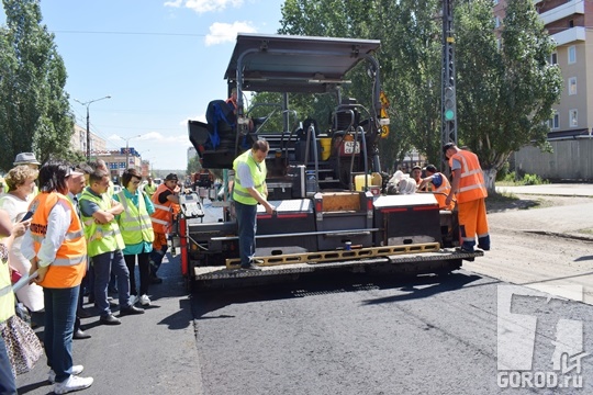 Контроль ремонта дороги на улице Л. Чайкиной в Тольятти 