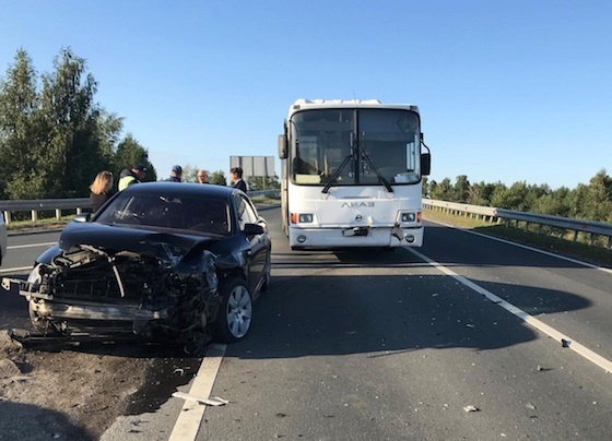 В результате ДТП пострадала пассажирка автобуса
