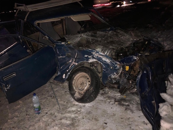 Водитель "семерки" и его пассажирка погибли