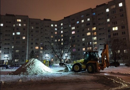 В Тольятти устраняют последствия снегопада 