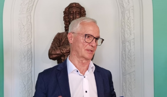 Николай Ренц: Депутаты живут жизнью избирателей 