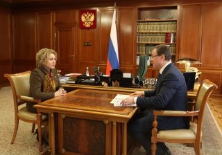 Валентина Матвиенко и Дмитрий Азаров