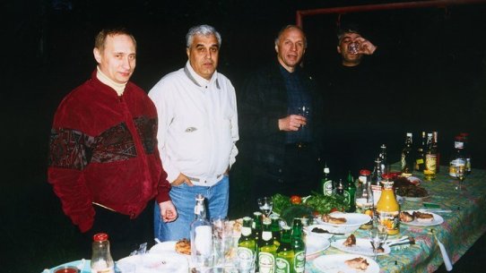 Скандальное фото Путина с "Дедом Хасаном"