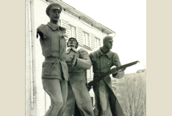 Покалеченная скульптура, 1998 год, фото Сергея Мельника